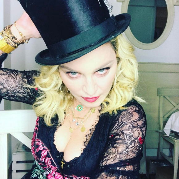 Madonna se prépare pour la soirée de son 59e anniversaire organisée dans la région des Pouilles en Italie, le 15 août 2017.