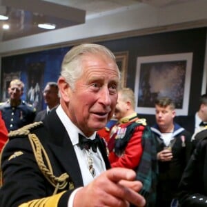 Le prince William et le prince Charles ont assisté le 16 août 2017 au Royal Edinburgh Military Tattoo, un festival international de fanfares militaires ayant lieu chaque année depuis 1950 au Château d'Edimbourg, en Écosse.