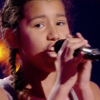 Sahna dans "The Voice Kids 4" sur TF1, le 19 août 2017.