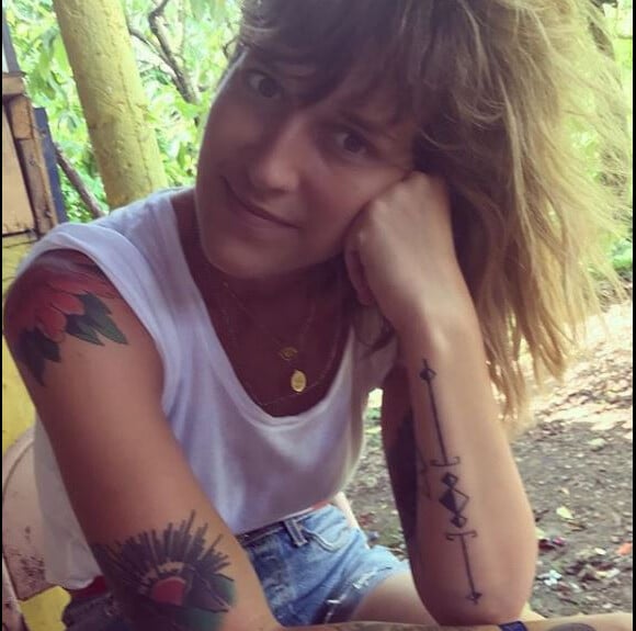 Daphné Bürki pose avec ses tatouages à la fin de ses vacances. Instagram, 13 août 2017.
