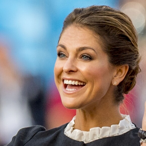 La princesse Madeleine de Suède était heureuse d'inaugurer lundi 21 août 2017 au stade Ullevi à Göteborg les Championnats d'Europe de dressage et de saut d'obstacles 2017. 