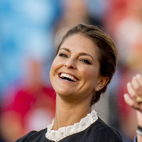 La princesse Madeleine de Suède était heureuse d'inaugurer lundi 21 août 2017 au stade Ullevi à Göteborg les Championnats d'Europe de dressage et de saut d'obstacles 2017. 