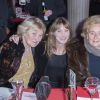 Carla Bruni avec sa mère Marisa Borini et Bernadette Chirac - Dîner LINK pour les 30 ans de AIDES au Palais d'Iéna à Paris le 8 décembre 2014.