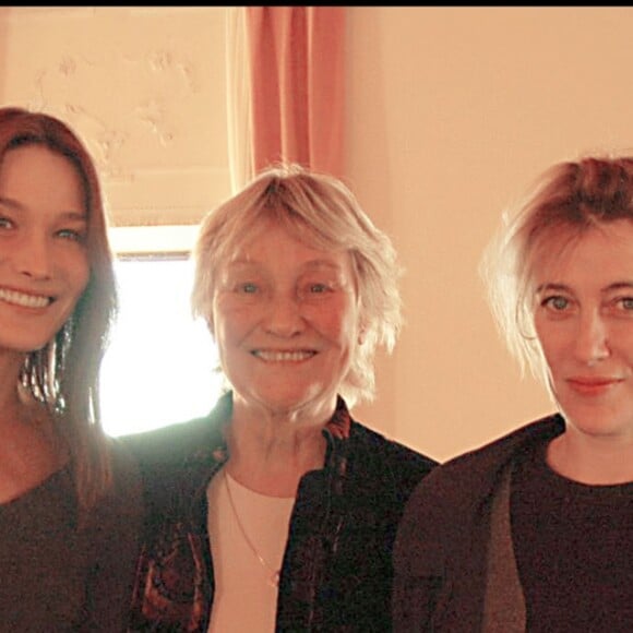 Marisa et ses filles Carla Bruni-Sarkozy et Valeria Bruni-Tedeschi à Venise, le 3 novembre 2009.