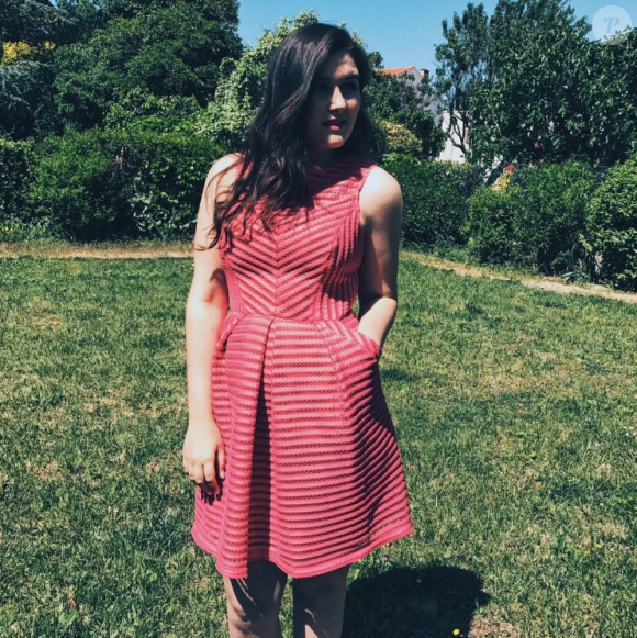 Léa de la chaîne YouTube Je ne suis pas jolie a dévoilé sa grossesse.