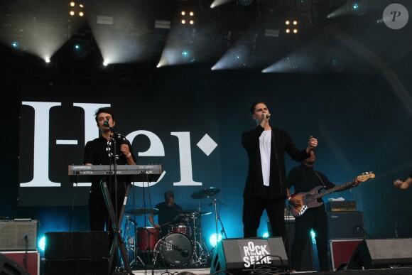 Her en concert au Festival Rock En Seine, au Domaine National de Saint-Cloud, le 26 août 2017 © Lise Tuillier / Bestimage