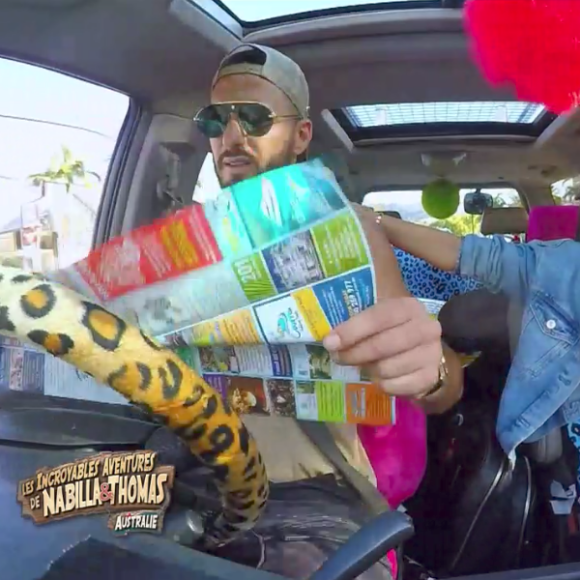 Nabilla et Thomas Vergara frôlent l'accident de voiture dans le premier épisode des "Incroyables Aventures de Nabilla et Thomas en Australie". NRJ12, le 28 août 2017.