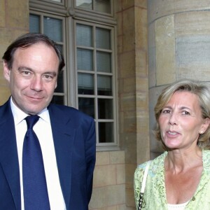 Claire Chazal et Xavier Couture au ministère de la Culture à Paris, le 25 juin 2002