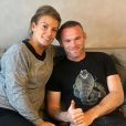 Wayne Rooney pose avec sa femme Coleen sur Instagram le 18 août, quelques heures après avoir annoncé l'arrivée prochaine d'un 4e enfant.