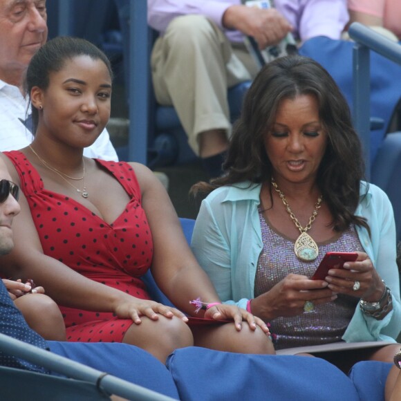 Vanessa Williams et sa fille Sasha lors de l'US Open 2017 au stade Arthur-Ashe à l'USTA Billie Jean King National Tennis Center dans le quartier de Flushing à New York, le 4 septembre 2017.
