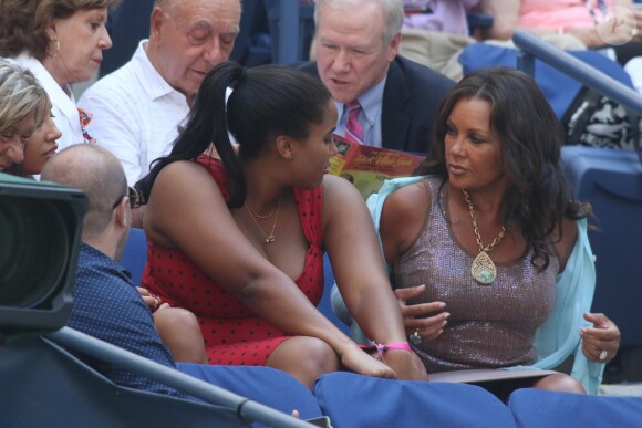 Vanessa Williams et sa fille Sasha lors de l'US Open 2017 au stade Arthur-Ashe à l'USTA Billie Jean King National Tennis Center dans le quartier de Flushing à New York, le 4 septembre 2017.