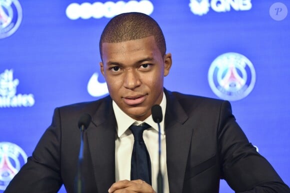 Présentation officielle de Kylian Mbappé au Parc des Princes Paris le 6 septembre 2017. © Pierre Perusseau / Bestimage