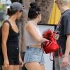 Exclusif - Ariel Winter et son compagnon Levi Meaden sont allés déjeuner avec des amis à Los Angeles. Ariel porte un sac à dos Fendi. Le 4 septembre 2017.