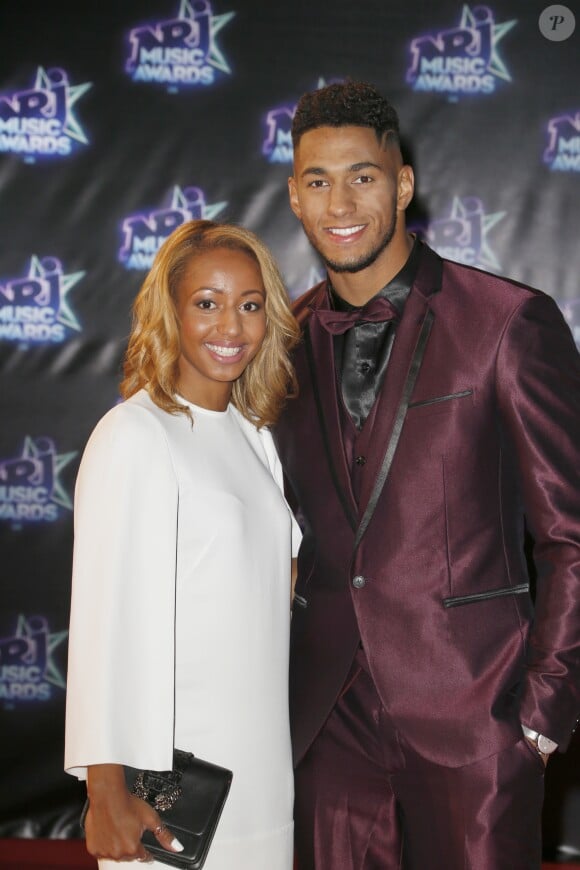 Estelle Mossely et son compagnon Tony Yoka lors de la 18ème cérémonie des "NRJ Music Awards" au Palais des Festivals à Cannes, le 12 novembre 2016. © Christophe Aubert via Bestimage