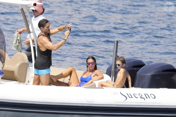 Exclusif - Pier Silvio Berlusconi en vacances avec sa compagne Silvia Toffanin et leur fils Lorenzo Mattia à Saint-Tropez le 27 aout 2017.