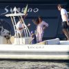 Exclusif - Pier Silvio Berlusconi fait du paddle avec sa compagne Silvia Toffanin et leur fils Lorenzo Mattia, (né le 10 juin 2010) à Saint-Tropez le 27 aout 2017.