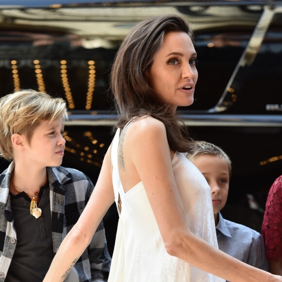 Angelina Jolie avec ses filles Vivienne, Shiloh, Zahara et son fils Knox à la première du film "The Breadwinner" au Festival international du film de Toronto le 10 septembre 2017