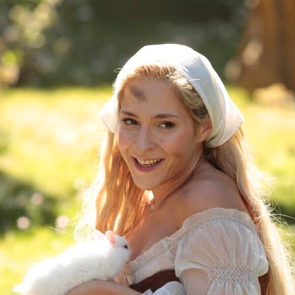 Marilou Berry dans Les Nouvelles aventures de Cendrillon.