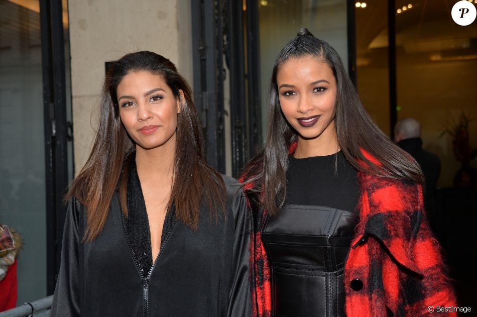 Chloé Mortaud et Flora Coquerel - People à la sortie du défilé de mode