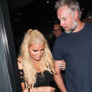 Jessica Simpson et son mari Eric Johnson quittent le restaurant Craig's à Los Angeles le 19 septembre 2017