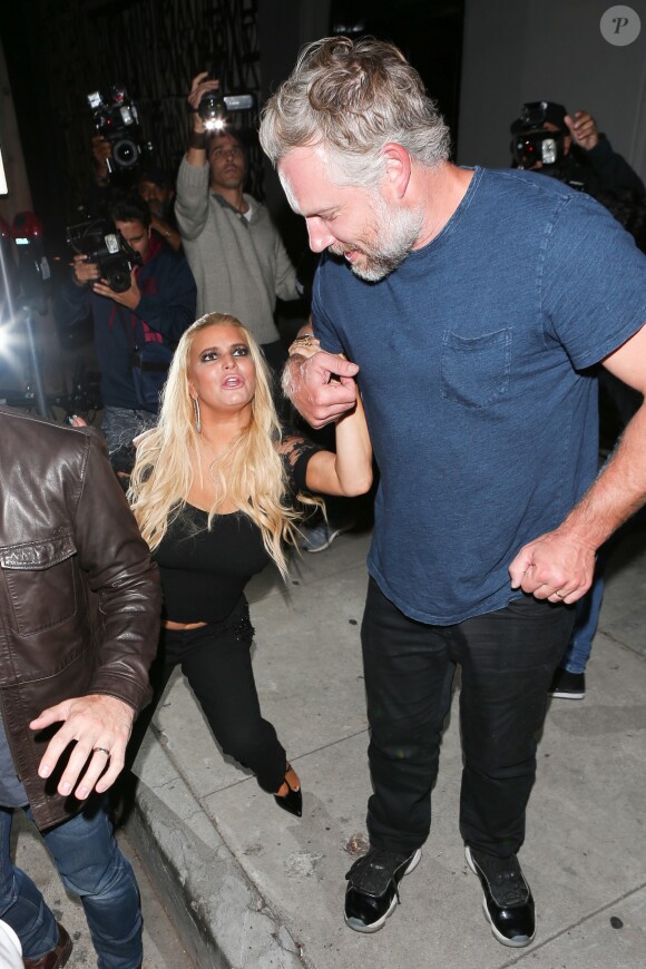 Jessica Simpson et son mari Eric Johnson quittent le restaurant Craig's à Los Angeles le 19 septembre 2017