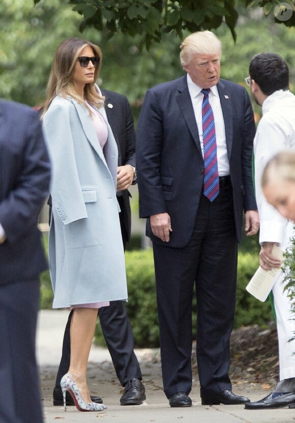 Le président des Etats-Unis Donald Trump et sa femme la première dame Melania Trump se rendent à à l'église épiscopale St John de Washington, le 3 septembre 2017.