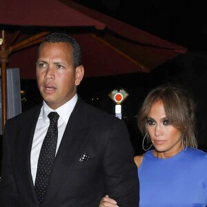Jennifer Lopez et son compagnon Alex Rodriguez sont allés dîner au restaurant Craig à Los Angeles le 19 septembre 2017