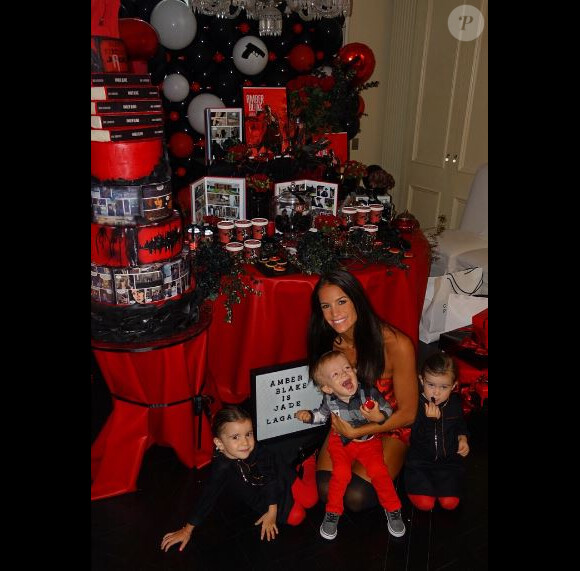 Jade Lagardère a fêté ses 27 ans, en famille. Instagram, septembre 2017
