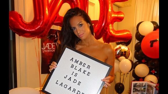 Jade Lagardère fête ses 27 ans dans la peau d'une héroïne sexy