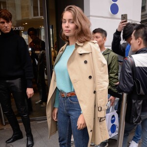 Marie-Ange Casta à l'entrée du magasin colette. Paris, le 28 septembre 2017.