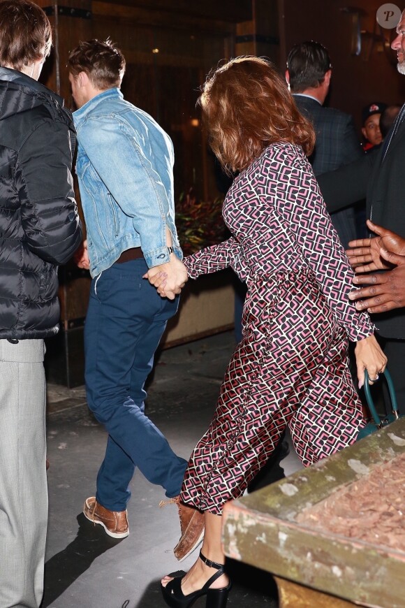 Ryan Gosling et sa compagne Eva Mendes arrivent au Tao à New York le 30 septembre 2017.