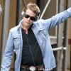 Exclusif - Macaulay Culkin hèle un taxi à New York le 6 juin 2017.