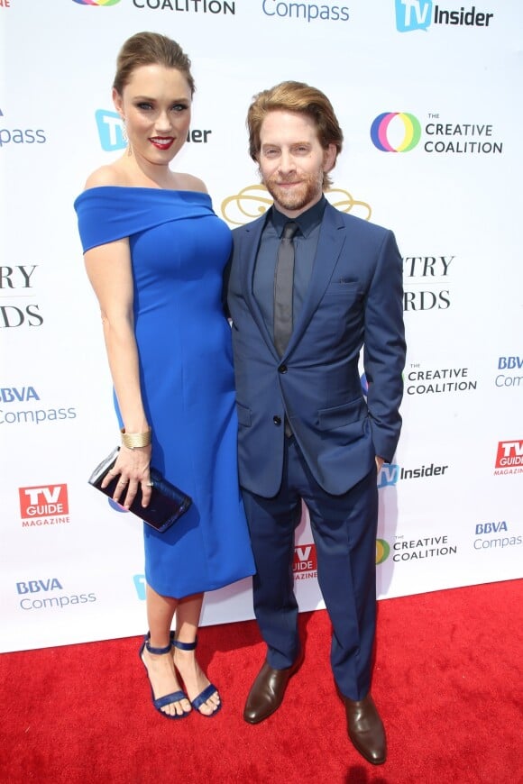 Clare Grant et son mari Seth Green à la soirée caritative Television Industry Advocacy Awards à Hollywood, le 16 septembre 2017