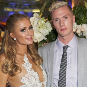 Semi-exclusif - Paris Hilton avec son frère Barron Hilton - Soirée "Generous People" pour la fondation "The Heart Fund" du Dr David Luu, lors du 69ème festival international du film de Cannes le 16 mai 2016. © Philippe Doignon/Bestimage