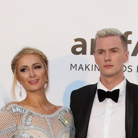 Paris Hilton et son frère Barron Hilton - Photocall de la soirée "23th edition of AmfAR's Cinema Against AIDS" Gala à l'hôtel de l'Eden Roc au Cap d'Antibes, le 19 mai 2016, lors du 69 ème Festival International du Film de Cannes. © Dominique Jacovides/Bestimage