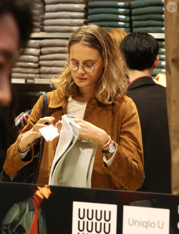 Exclusif -Violette d'Urso lors de la soirée de lancement de la collection Automne-Hiver 2017 UNIQLO U à la boutique Uniqlo à Paris, le 4 octobre 2017. © Denis Guignebourg/Bestimage