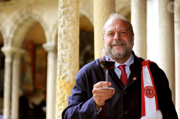 Exclusif - Le célèbre avocat Eric Dupond-Moretti est intronisé au titre de grand Jurat de la jurade des grands crus de Saint Emilion à l'occasion de la fête du "Ban des vendanges". A ce titre il doit boire et vanter les mérites des vins Bordelais et il peut rentrer à n'importe quel moment dans tous les chateaux de la région, à Saint Emilion le 17 Septembre 2017. © Patrick Bernard - Quentin Salinier / Bestimage
