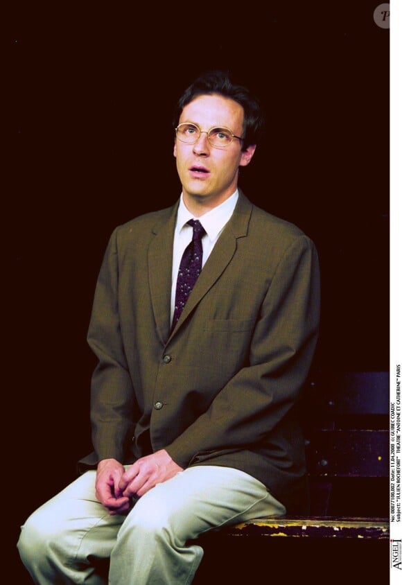 Julien Rochefort au théâtre à Paris dans la pièce Antoine et Catherine en 2000