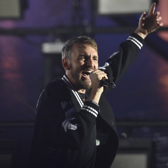 Christophe Willem - Concert "Paris, À nous les Jeux!" pour fêter l'attribution des Jeux Olympiques et Paralympiques d'été 2024 sur la place de l'hôtel de ville de Paris, France, le 15 septembre 2017. © Pierre Perusseau/Bestimage