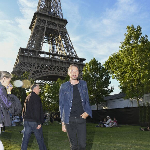 Exclusif - Christophe Willem - Les célébrités lors grand concert de l'Orchestre National de France au Champs de Mars présenté par S. Bern sur France 2 pour célébrer la Fête Nationale à Paris le 14 juillet 2017 © Giancarlo Gorassini / Pierre Perusseau / Veeren / Bestimage