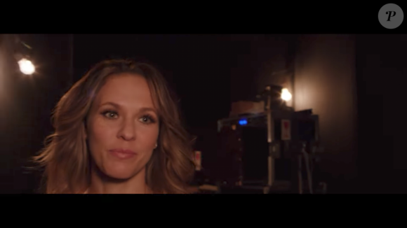 Image extraite du clip La Vie est belle de Lorie Pester - octobre 2017.