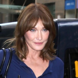 Carla Bruni se rend sur l'émission "Today Show" à New York le 10 octobre 2017.