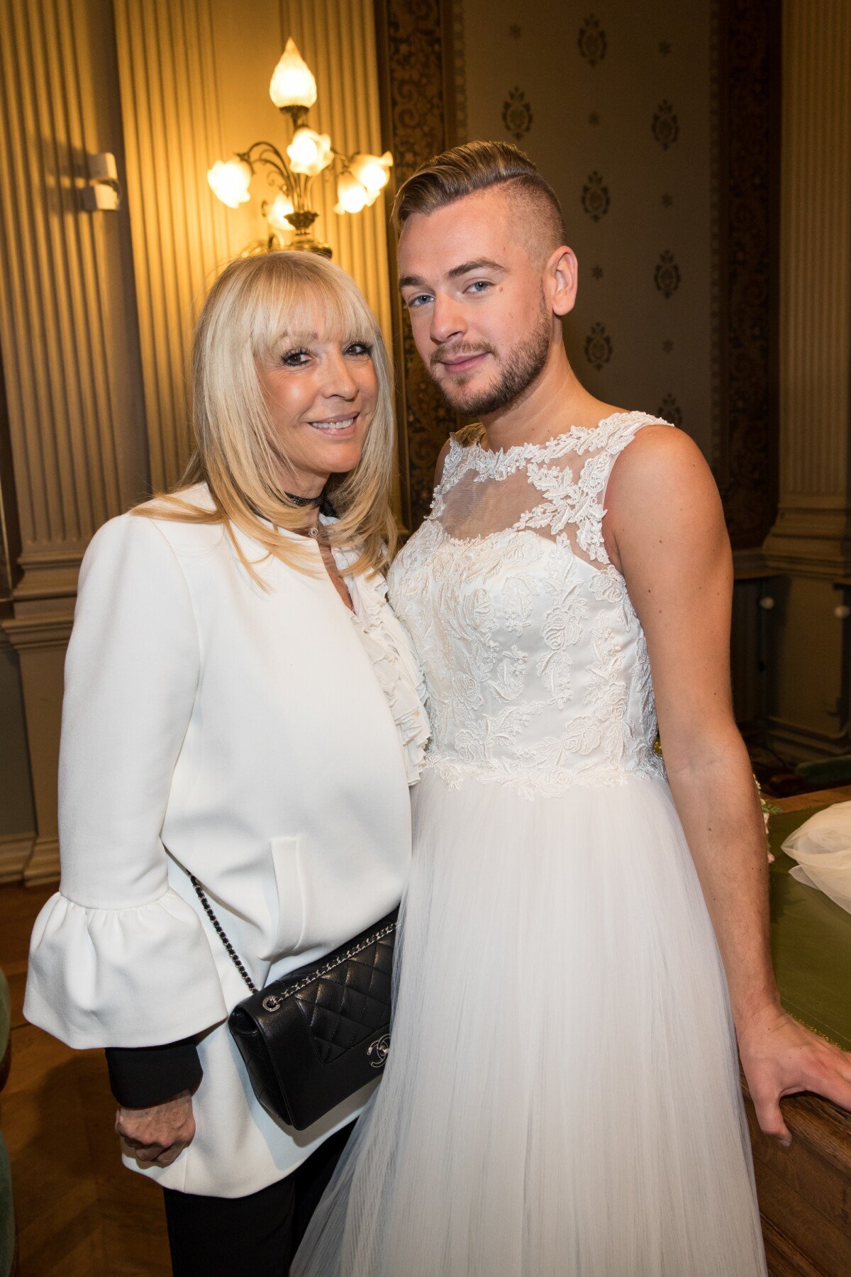 Photo : Exclusif - Lorene alias Pollux, Jeremstar - Le blogeur Jeremstar  (Jérémy Gisclon ) se marie avec lui même à la mairie du 1er arrondissement  de Paris le 9 octobre 2017.