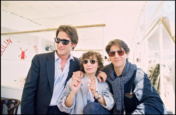 Diane Kurys présentant son film Un homme amoureux au Festival de Cannes en 1987, avec Peter Coyote et Vincent Lindon