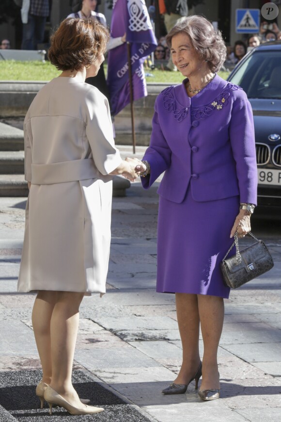 La reine Sofia d'espagne arrive à Oviedo le 20 octobre 2017.