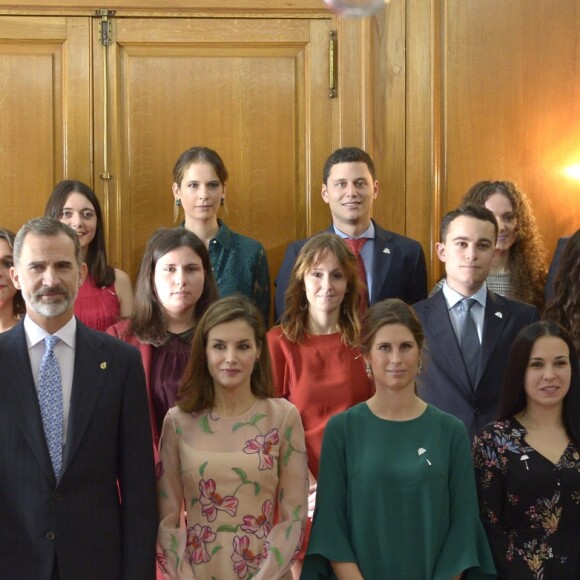 Le roi Felipe VI et la reine Letizia d'Espagne ont rencontré le 20 octobre 2017 à l'Hôtel Reconquista à Oviedo lauréats et personnalités à l'occasion des Prix Princesse des Asturies.