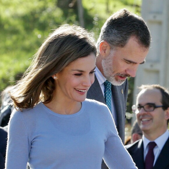 Le roi Felipe VI et la reine Letizia visitent Poreñu, désigné "Village exemplaire des Asturies 2017", le 21 octobre 2017.