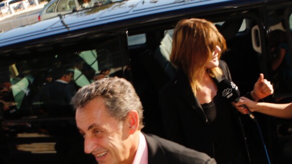 Carla Bruni et Nicolas Sarkozy, couple heureux et radieux à Athènes