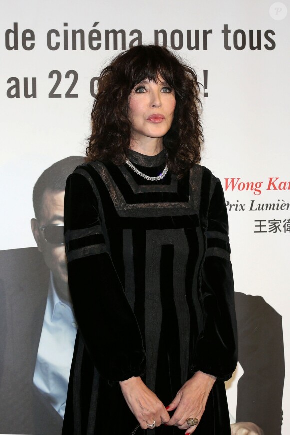 Isabelle Adjani (bijoux Chopard) lors du photocall de la soirée de remise de prix au Festival Lumière à Lyon le 20 octobre 2017.