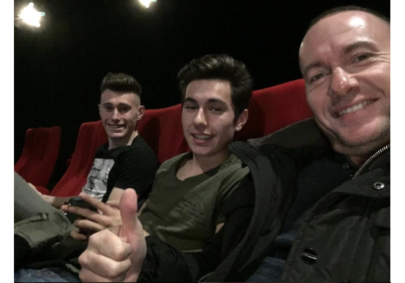 Loucas, Enzo et Pascal Soetens en 2016 au cinéma.